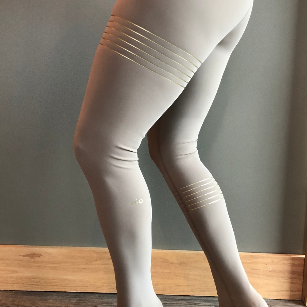 Alo Vapor Legging